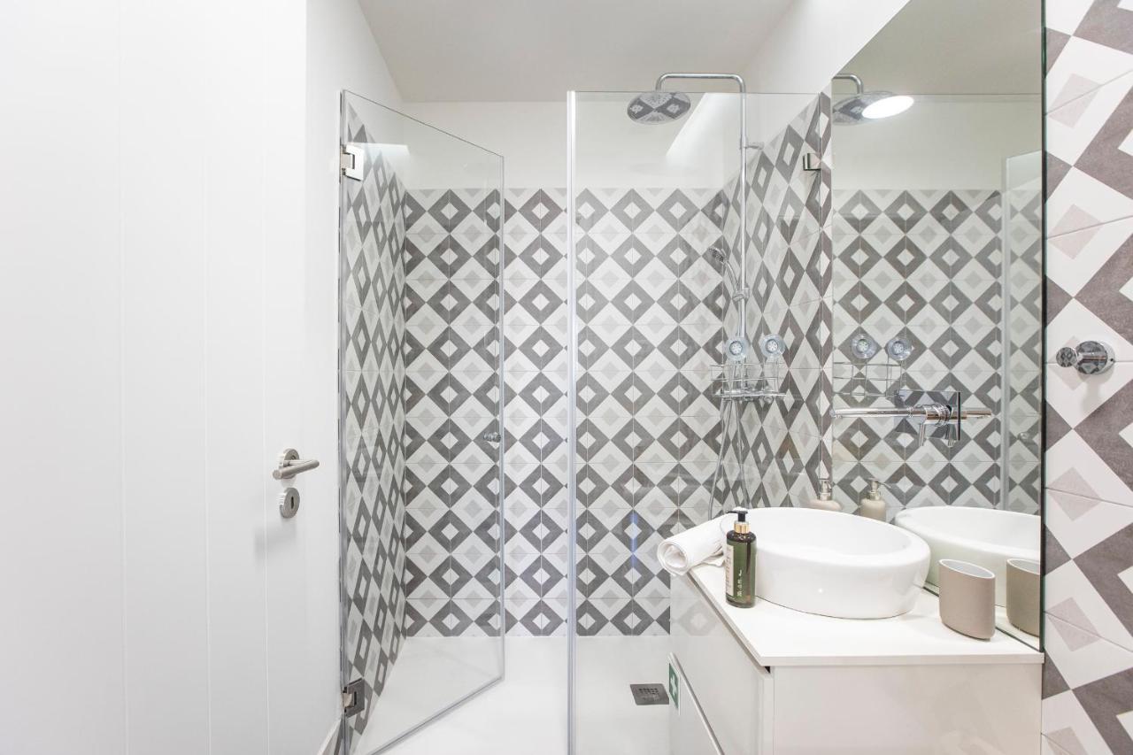 Homely Studio W/ Ac Near Marques By Lovelystay Porto Luaran gambar